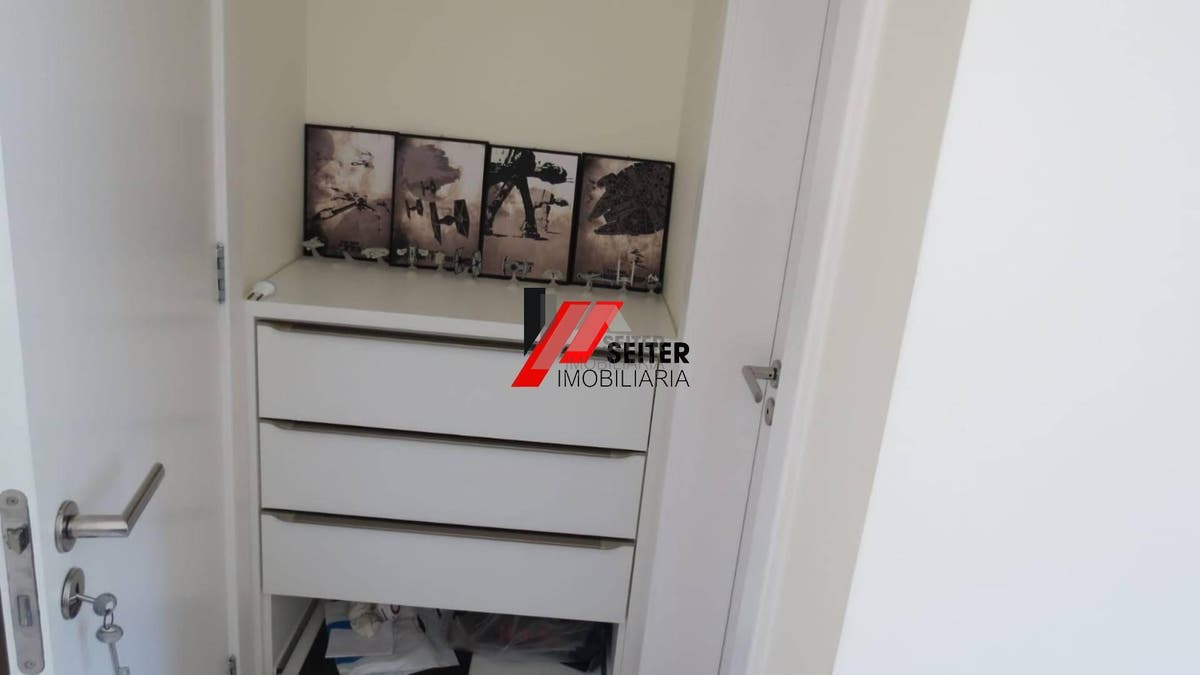 Casa com 3 quartos a venda no bairro Sambaqui em Florianópolis
