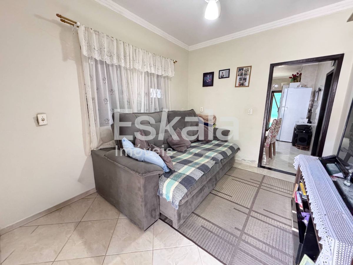 Casa Semimobiliada Com 01 Suíte + 02 Quartos Avaí - Guaramirim