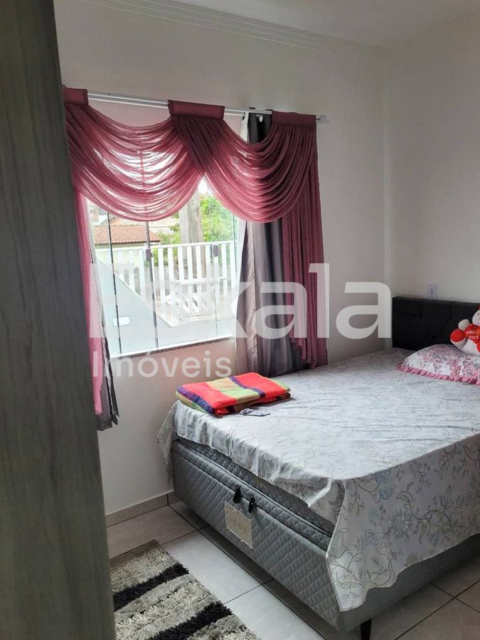 Casa Semimobiliada Com 01 Suíte + 02 Dormitórios Santo Antônio - Jaraguá do Sul