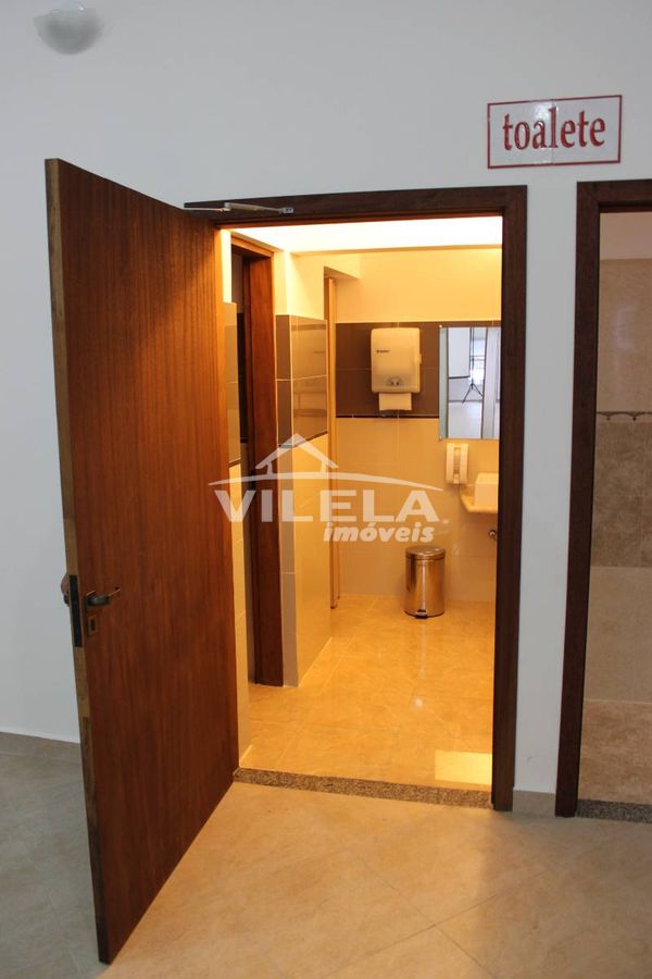 Salão comercial, locação definitiva!!! centro de caraguatatuba-sp