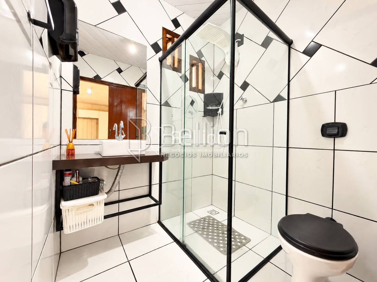 Casa, 6 quartos, 135 m² - Foto 18