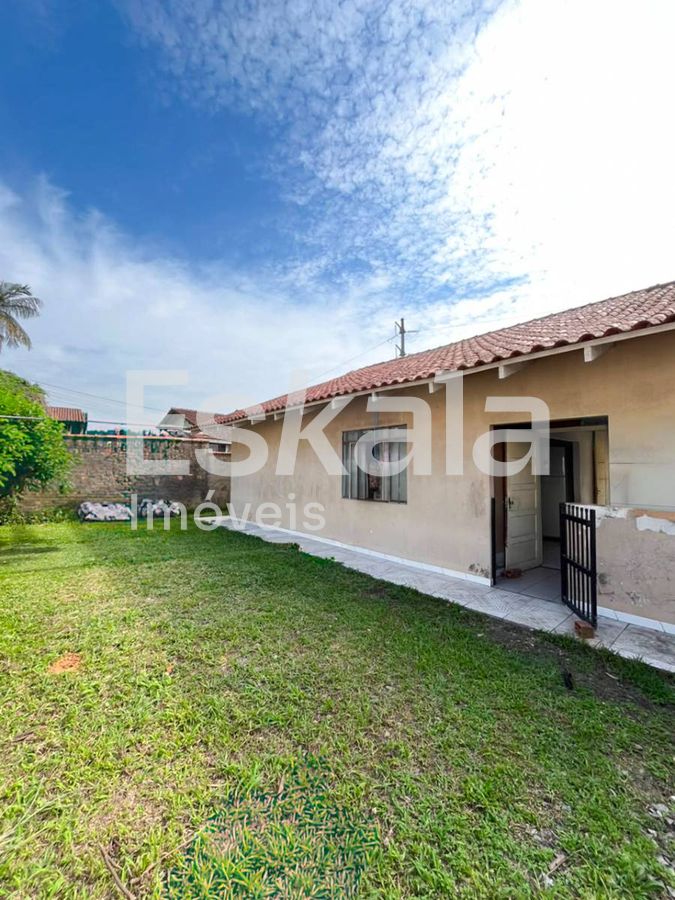 Casa Com 360m² De Área De Terreno + 03 Dormitórios Chico De Paulo - Jaraguá do Sul
