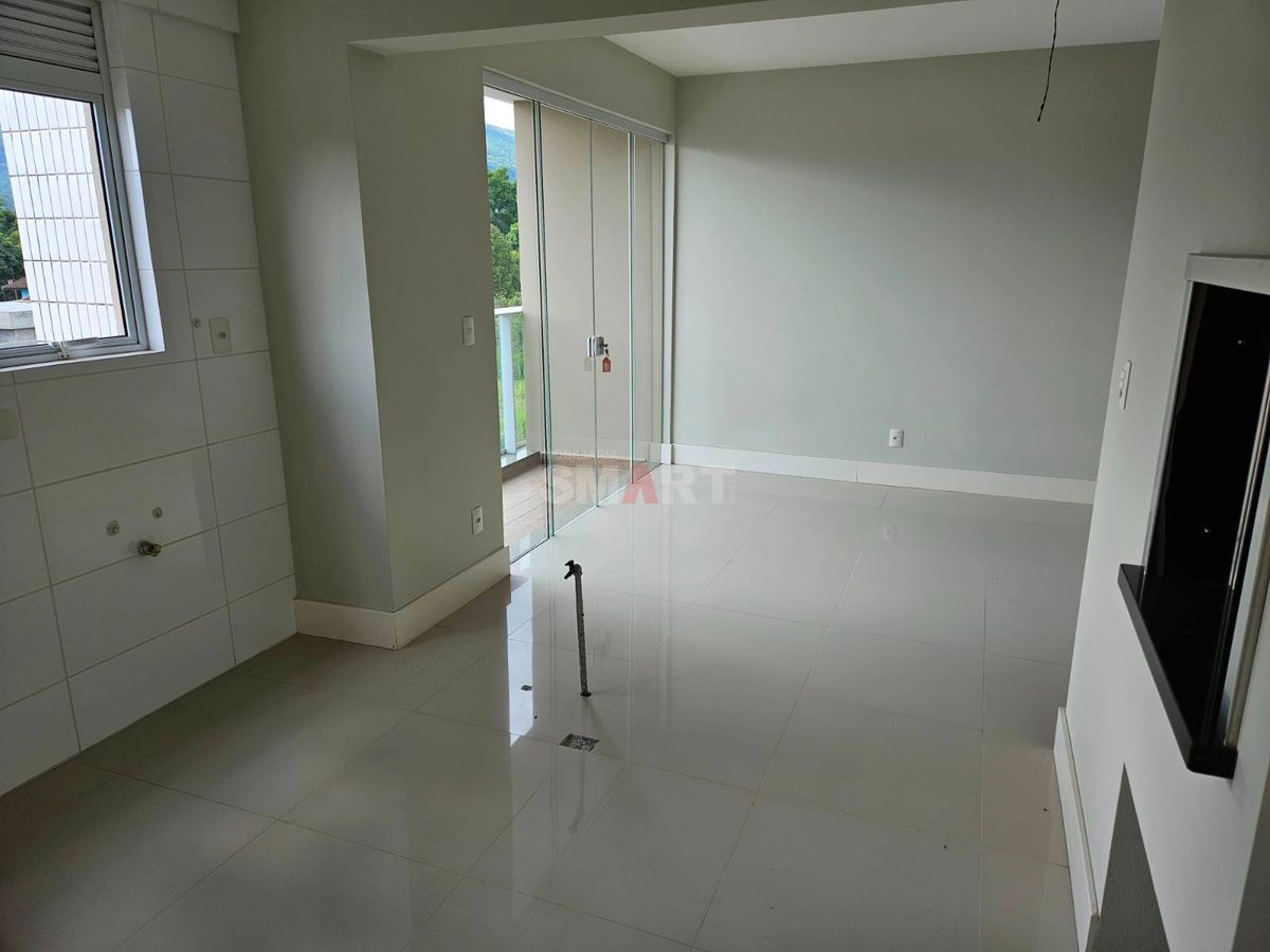 Apartamento Novo 1 suíte + 2 Quartos no Centro