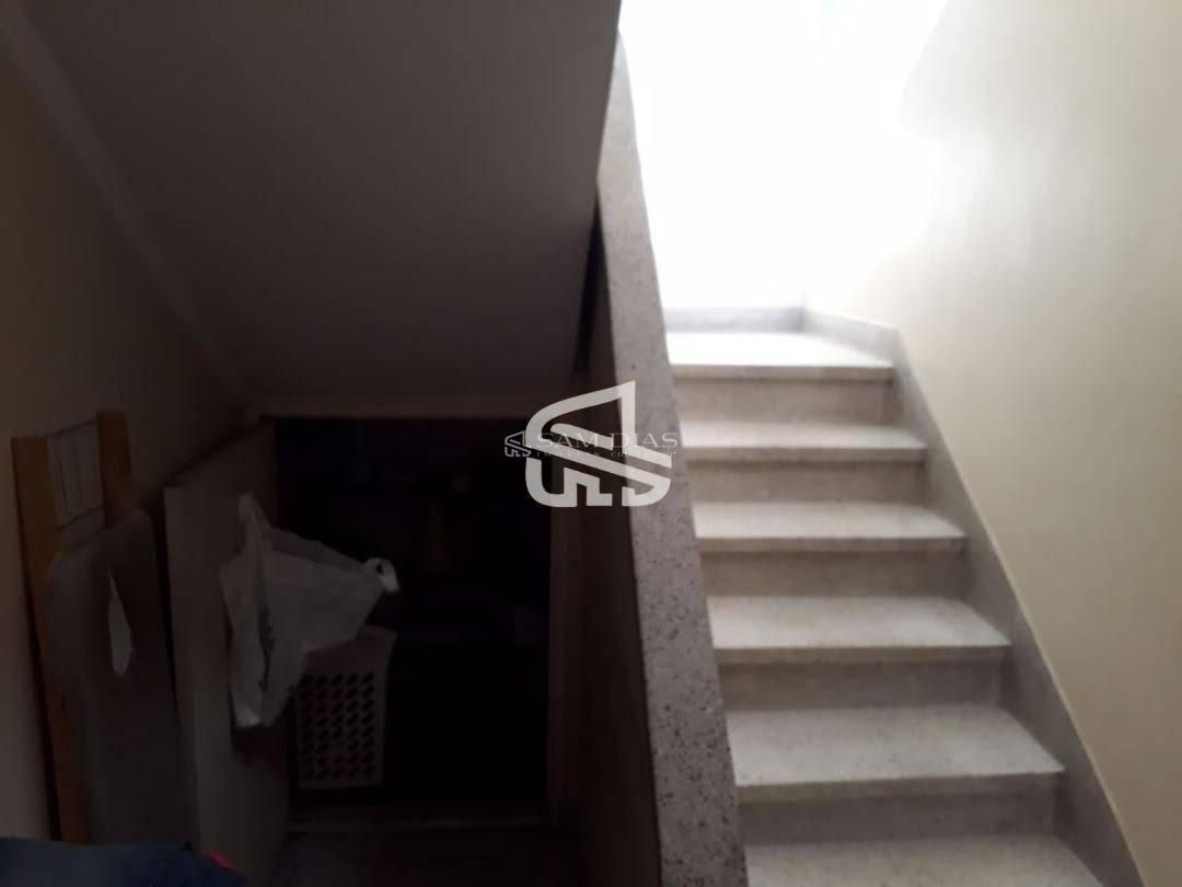 Casa, 4 quartos, 200 m² - Foto 6