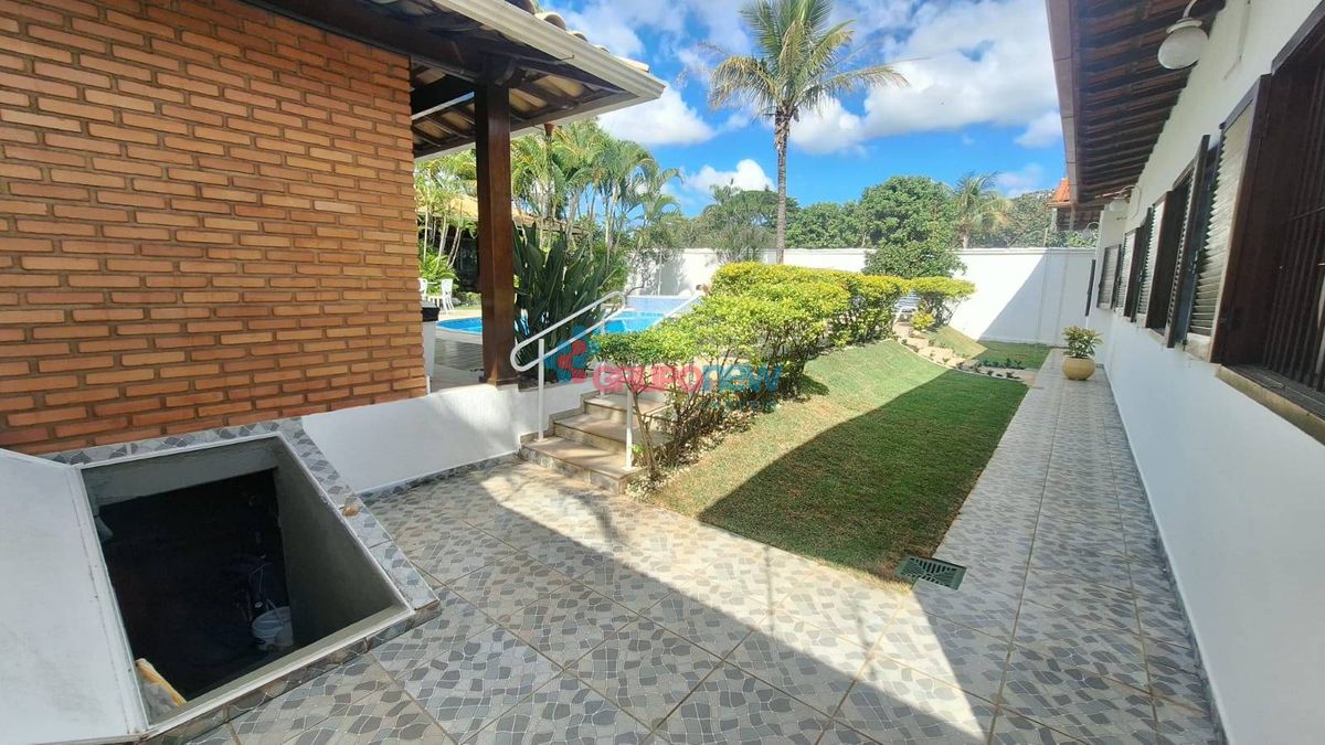 Casa com 5 quartos à Venda, Joá - Lagoa Santa