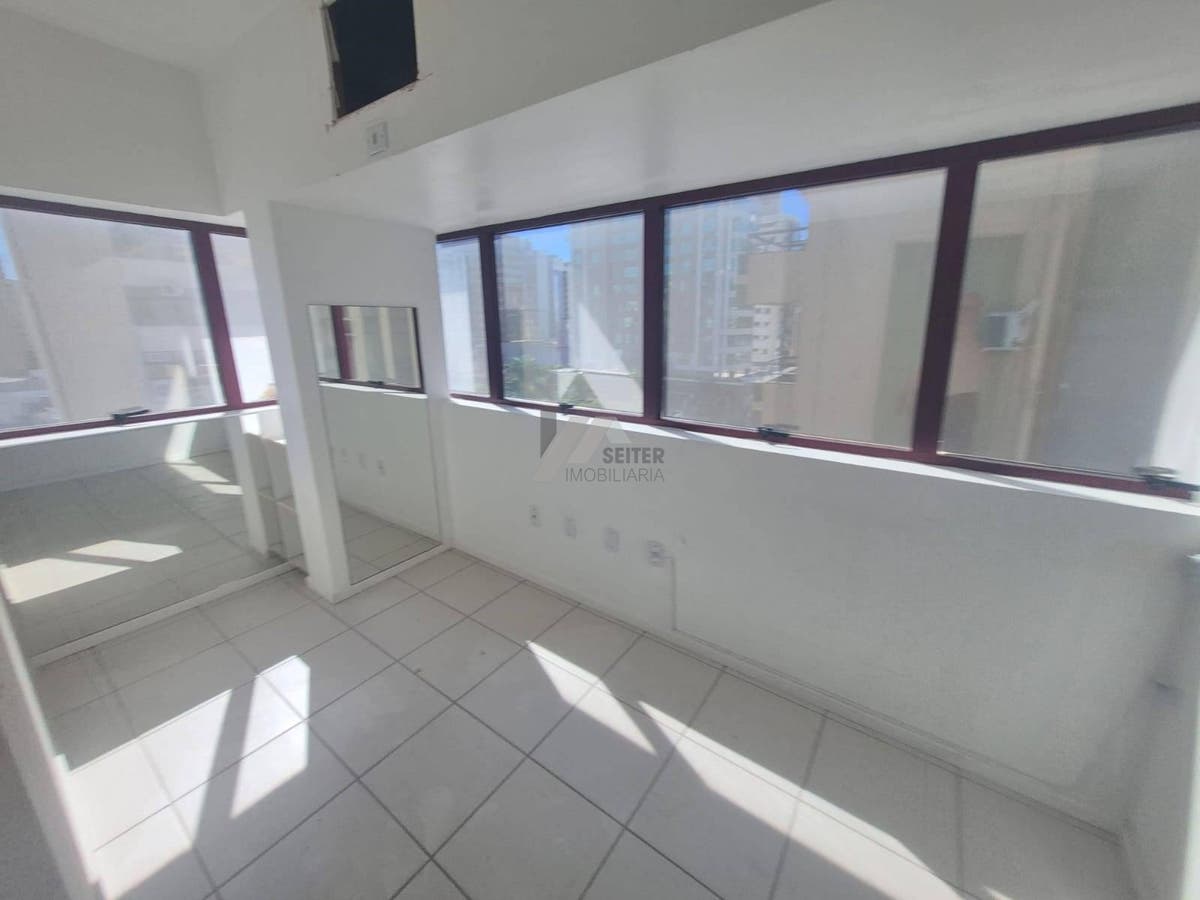 Sala comercial para locação centro de florianópolis rua dom jaime camara - foto 3