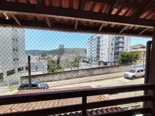 Residencial › Casa, 5 dormitórios, para Venda no Carvoeira- Florianópolis