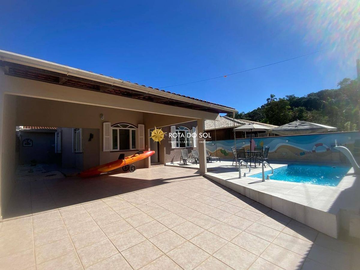 Casa com piscina 3 quartos à venda Praia Canto Grande Bombinhas SC — foto 6