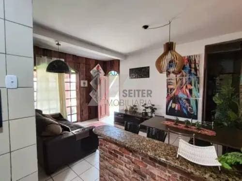 Residencial › Casa, 5 dormitórios, para Venda no Carvoeira- Florianópolis