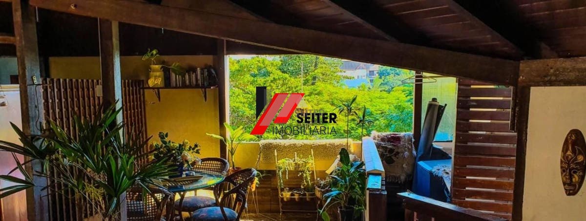 Casa comercial a venda em Canasvieiras norte de Florianópolis