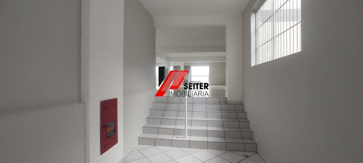 Loja /sala comercial no estreito para venda