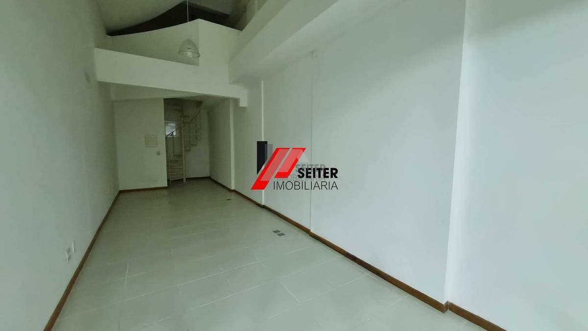 Loja/sala comercial à venda em Edifício comercial no Centro de Florianópolis
