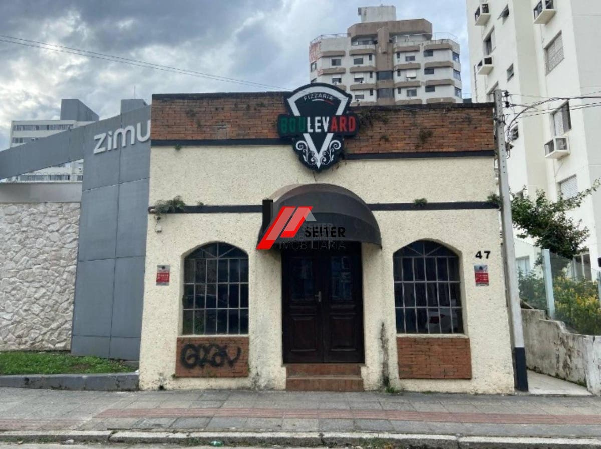 Casa comercial para locação centro de Florianópolis proximo mercado hippo