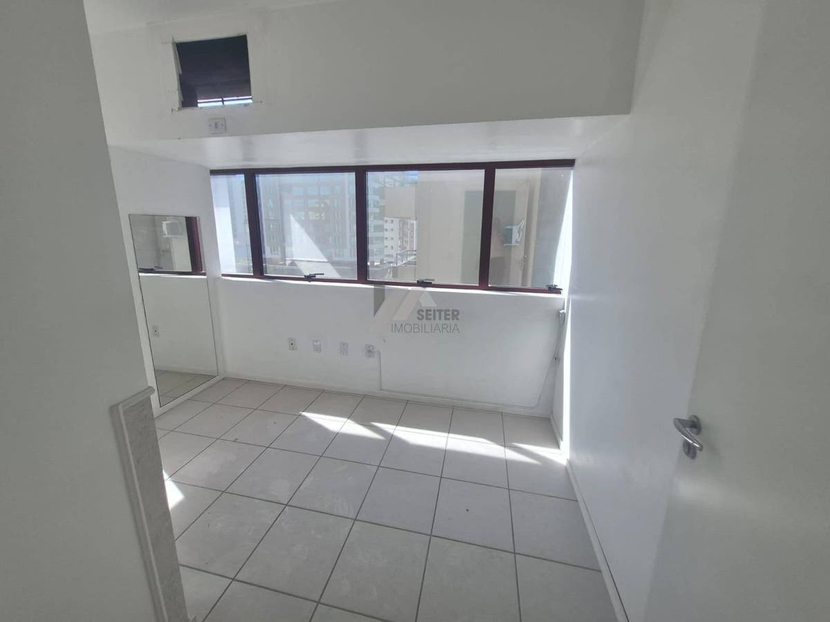 Sala comercial para locação centro de florianópolis rua dom jaime camara - foto 27