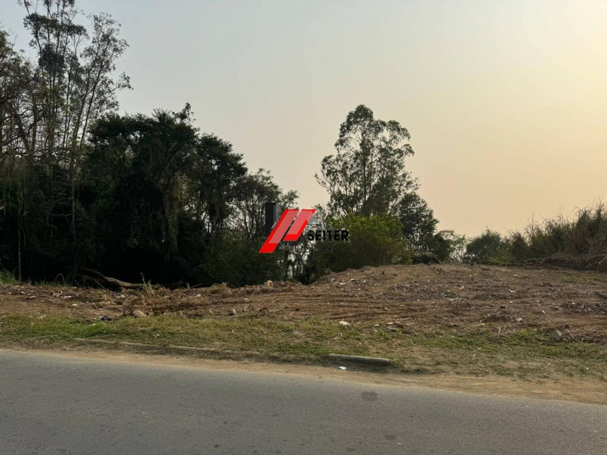 Excelente Terreno à venda no Bairro Agronômica em Florianópolis