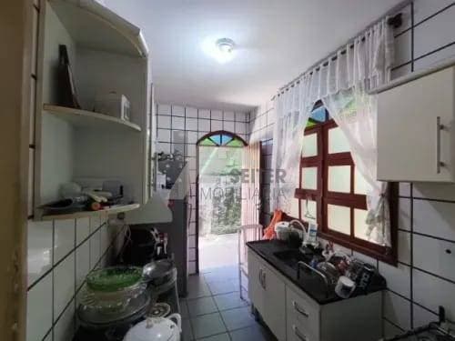 Residencial › Casa, 5 dormitórios, para Venda no Carvoeira- Florianópolis