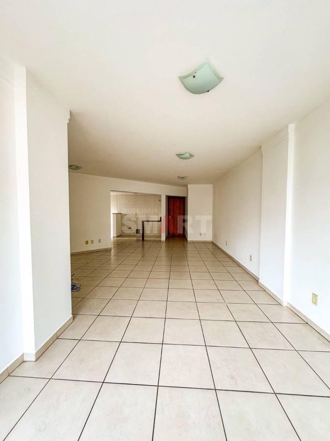 Apartamento com 1 Suíte +2 Quartos no Centro