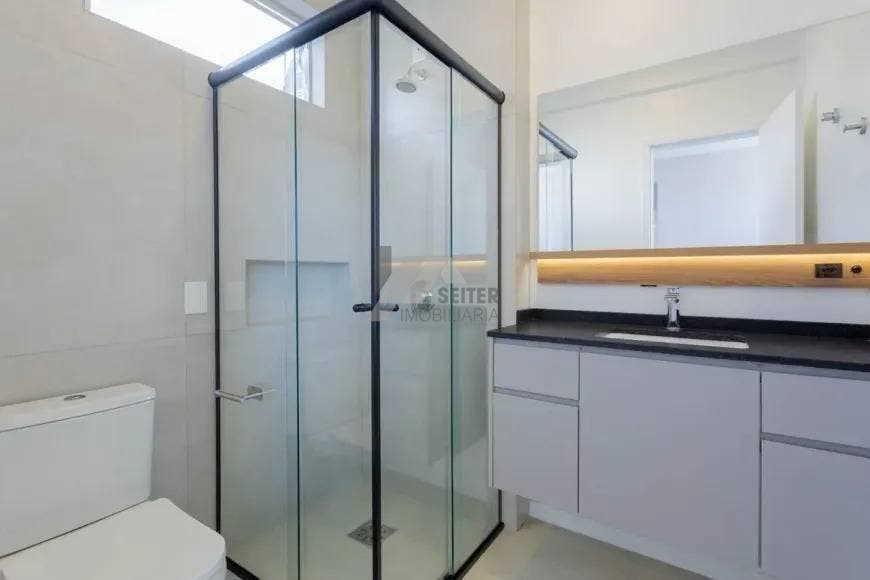 Apartamento com 3 quartos, Centro - Florianópolis