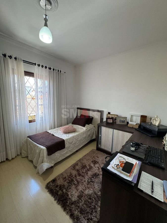 Terreno com 924,27m² com 2 Casas e Piscina no Bairro Vila Lenzi (Avalia Permuta)