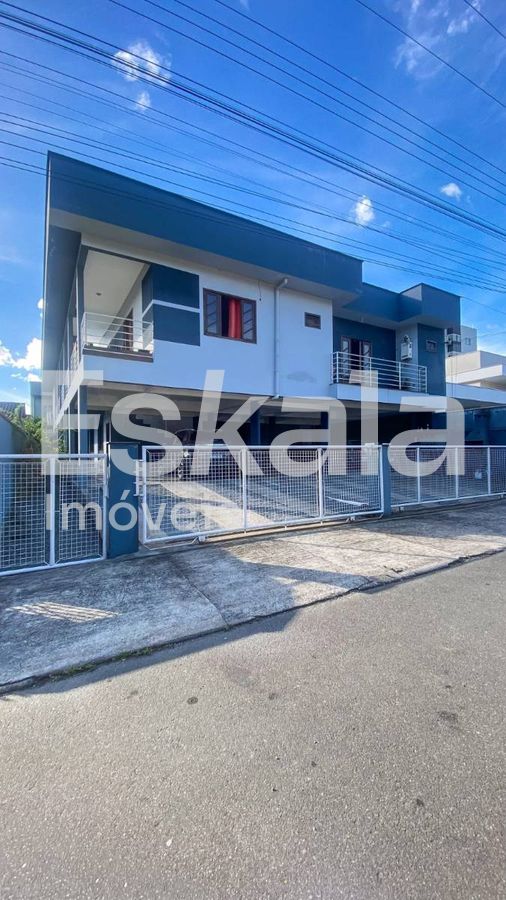 Apartamento Semi Mobiliado Com 03 Quartos Água Verde - Jaraguá Do Sul
