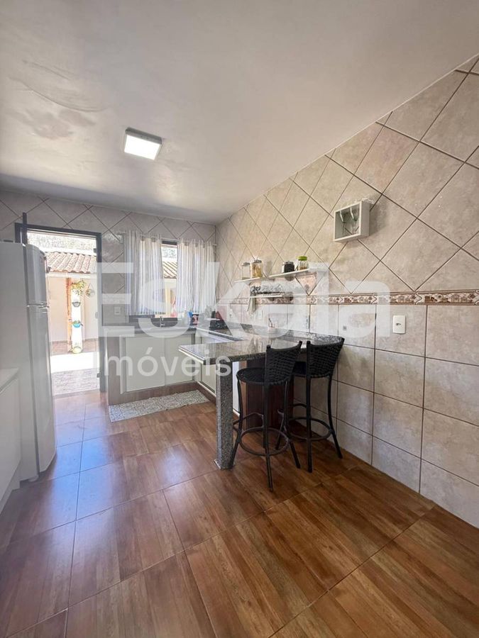 Casa com 4 Dormitórios, sendo 1 Suíte - Bairro João Pessoa, Jaraguá do Sul
