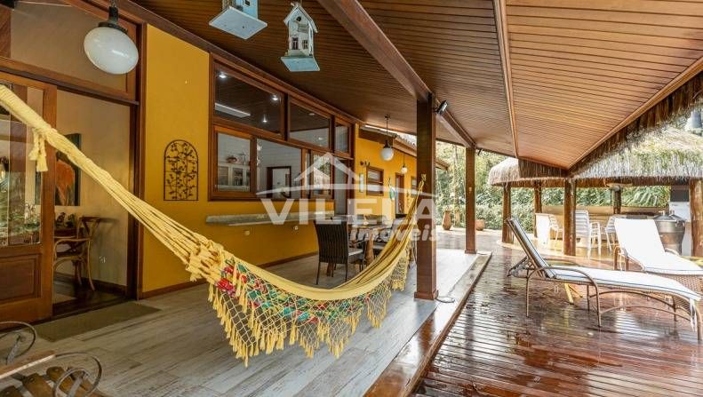 Casa na praia do pulso em ubatuba-sp