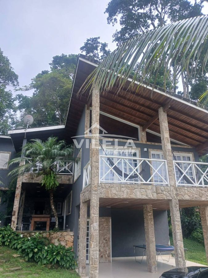 Casa com 4 dormitórios-ótima localização condomínio park imperial no bairro massaguaçu -caraguatatuba-sp!!!