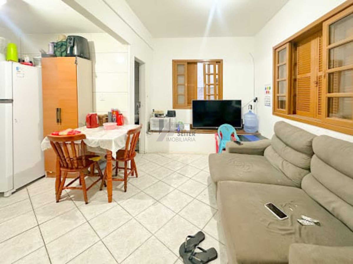 Casa de 5 dormitórios para Venda na Cachoeira do Bom Jesus- Florianópolis