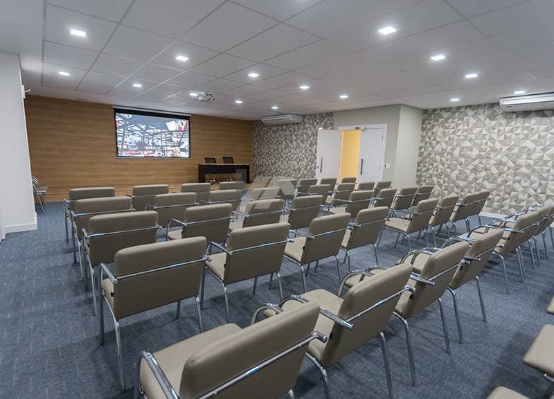 Sala comercial para vender no estreito 701