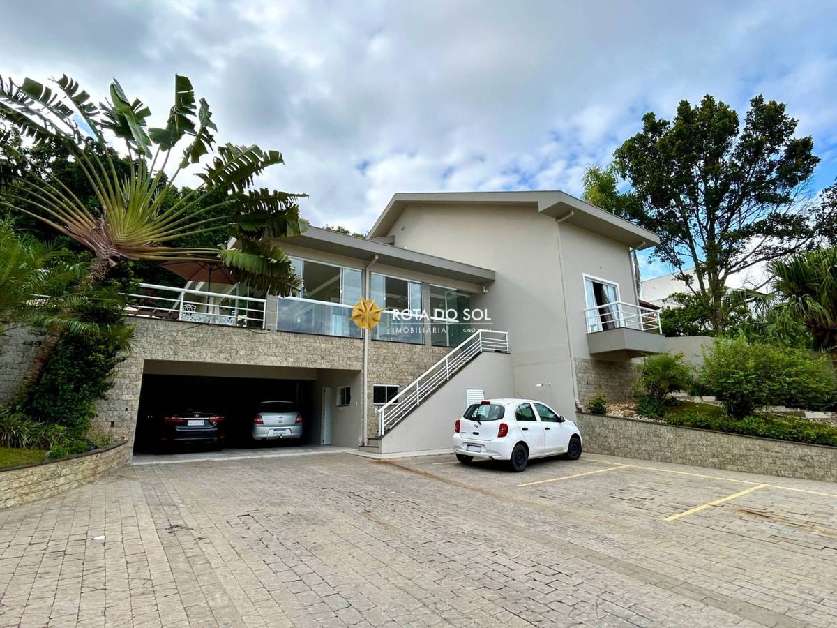 Casa de praia com piscina 5 quartos à venda Praia Centro Bombinhas SC - 1