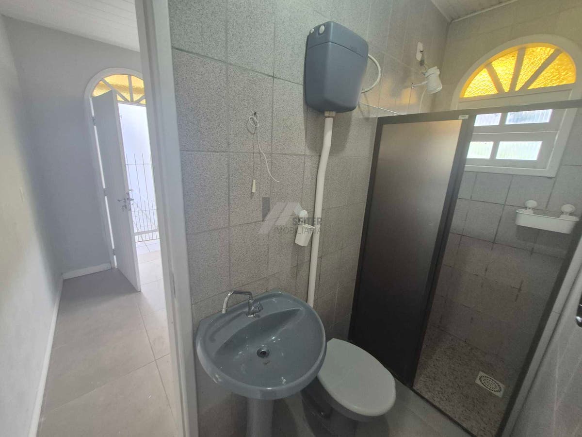 Casa de 4 quartos para alugar no Santa Monica Florianopolis
