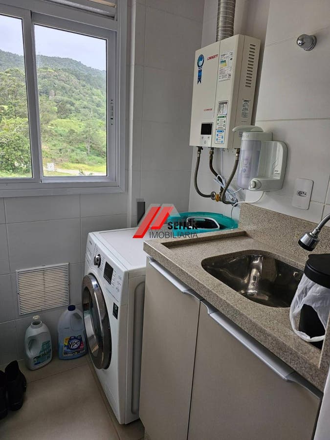 Apartamento venda 2 dormitorios suite Itacorubi Florianopolis