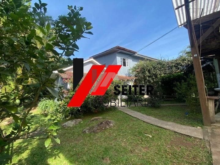 Casa de 4 dormitorios a venda Sambaqui Florianopolis