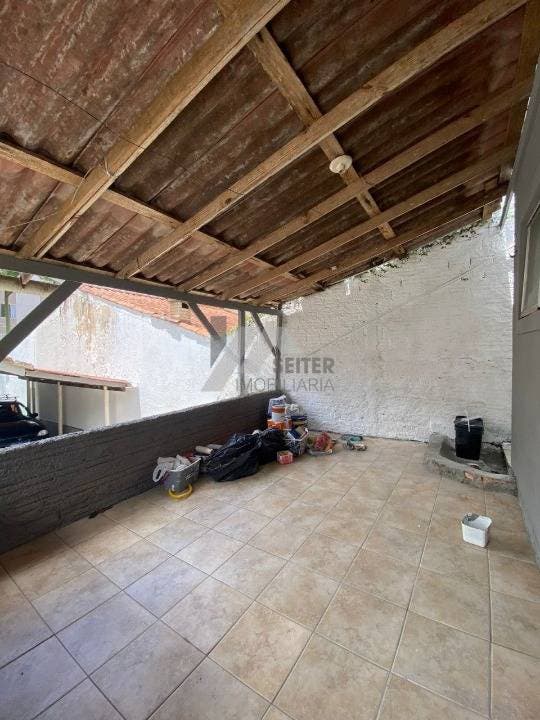 Terreno com duas casas à venda no Bairro Trindade em Florianópolis