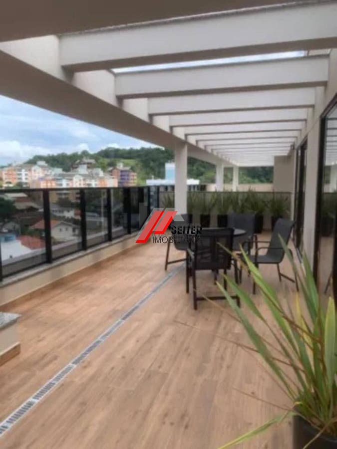 Apartamento de dois dormitórios com suite à venda na Carvoeira em Florianópolis