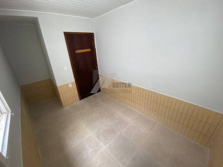 Terreno com duas casas à venda no Bairro Trindade em Florianópolis