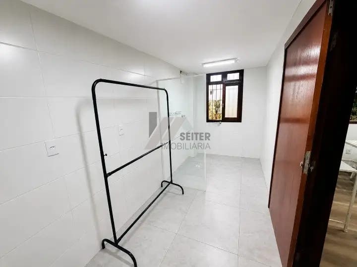 Casa de 5 Quartos no Itacorubi