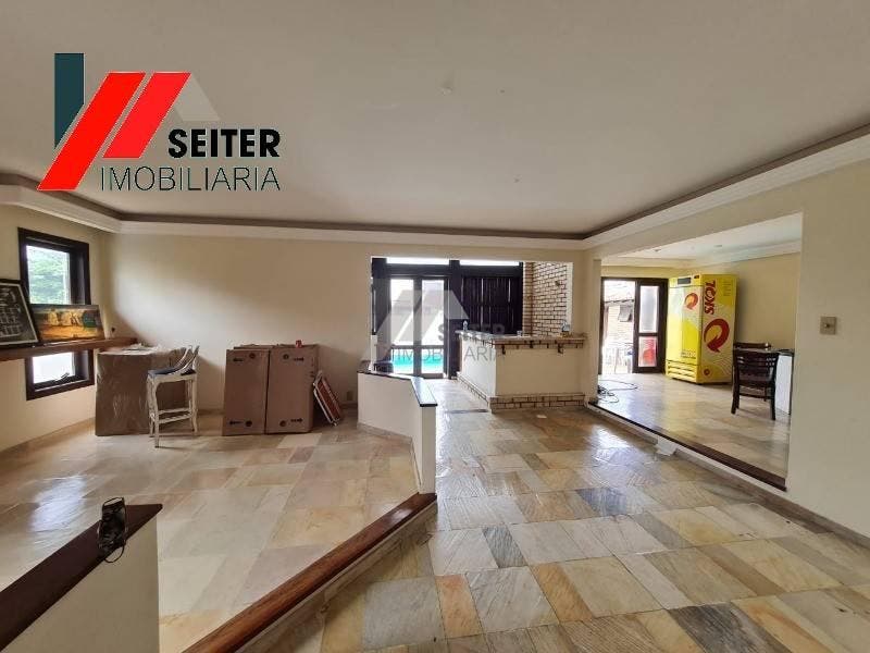 Casa para locação com 5 dormitórios bairro Coqueiros florianópolis