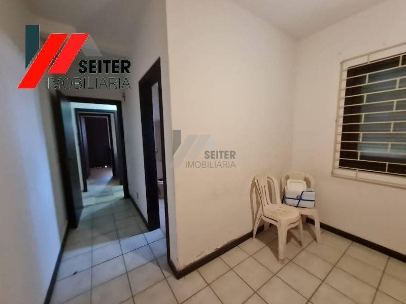 Casa para locação com 5 dormitórios bairro Coqueiros florianópolis
