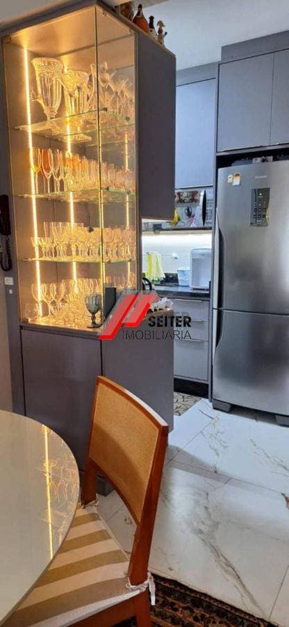 Apartamento de 3 quartos sendo uma suíte à venda no bairro Itacorubi em Florianópolis