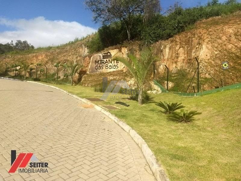 Terreno a venda no bairro Itacorubi com localização alto padrão