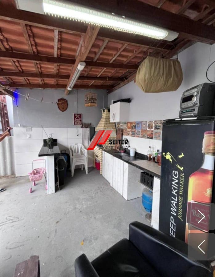 Casa à venda no Rio vermelho