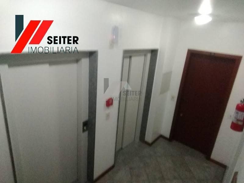 Apartamento de 3 dormitórios a venda Centro de Florianópolis