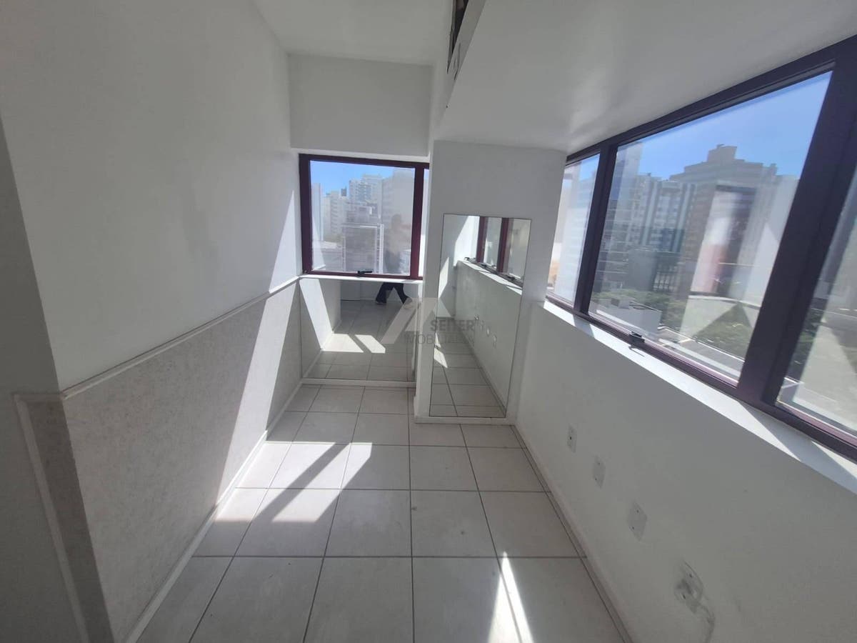Sala comercial para locação centro de florianópolis rua dom jaime camara - foto 4