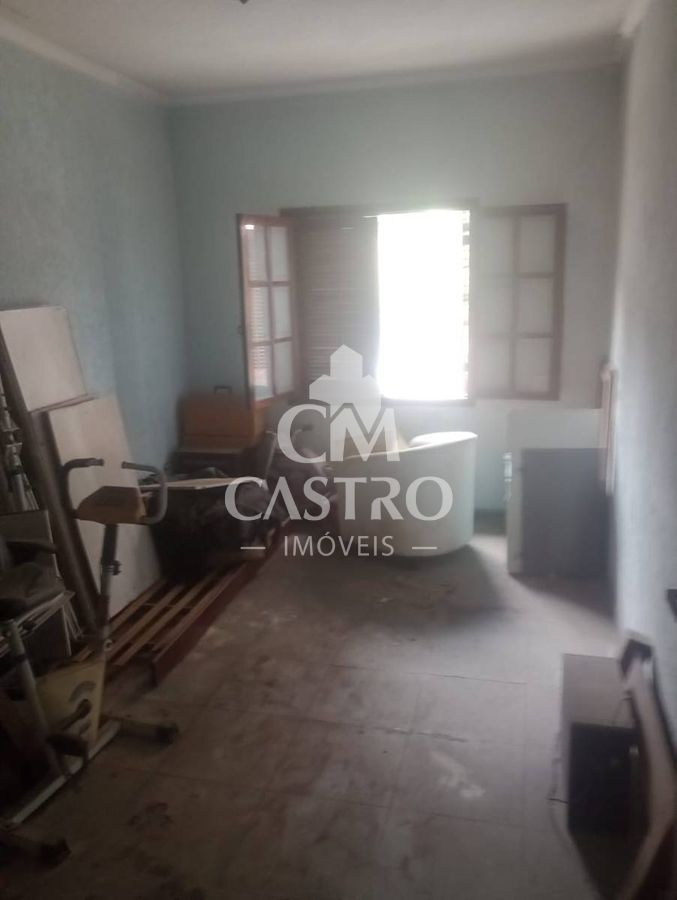 Casa 2 Quartos em Penha de França, São Paulo - Fachada Funcional e Iluminação Natural