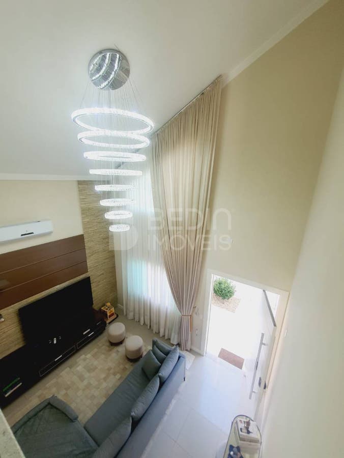 Casa de 3 quartos, 260m² no bairro Centro, em Balneário Camboriú | Eu Corretor