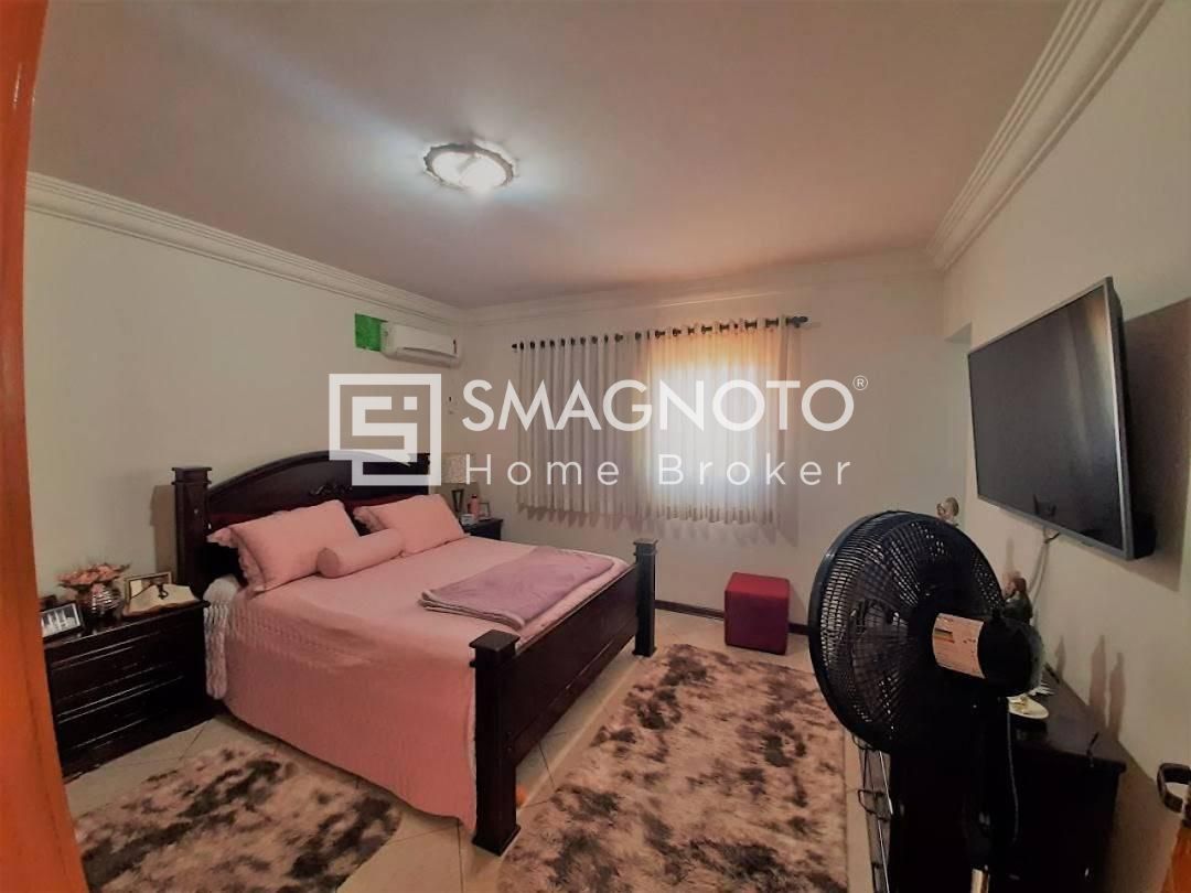 Casa com 3 dormitórios à venda, 186 m² por R$ 650.000,00 - Vila Rezende - Piracicaba/SP