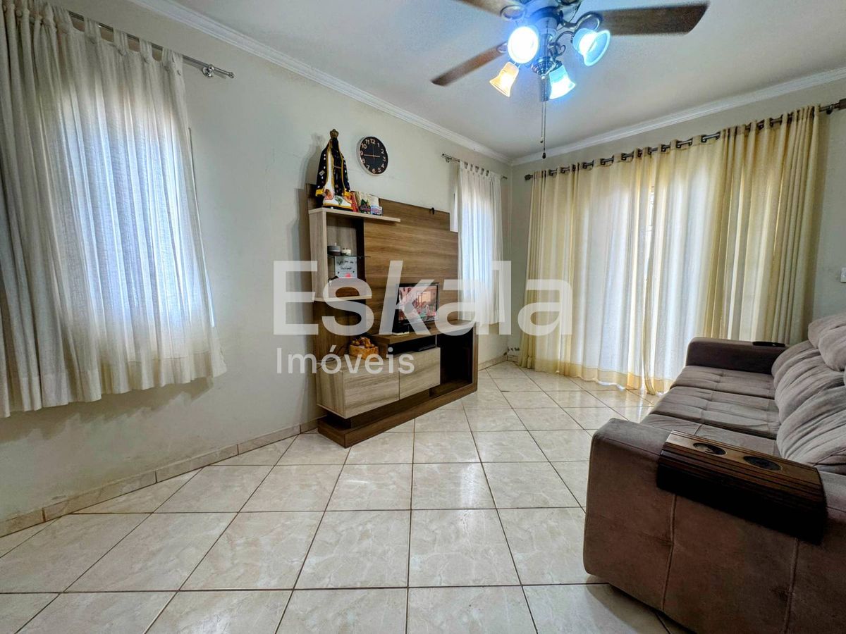 Casa Semi Mobiliada Com 03 Quartos Ilha Da Figueira - Jaraguá Do Sul
