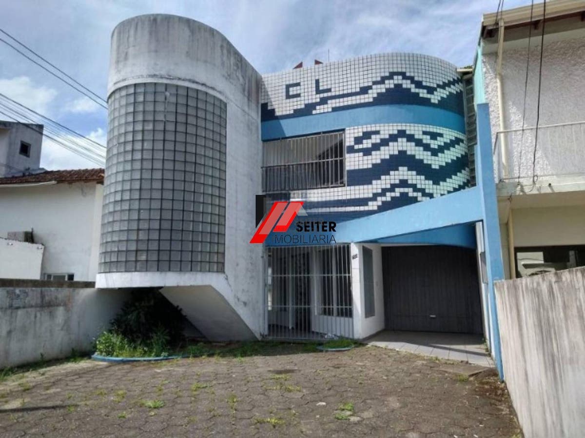 Casa comercial a venda no bairro Saco dos Limões
