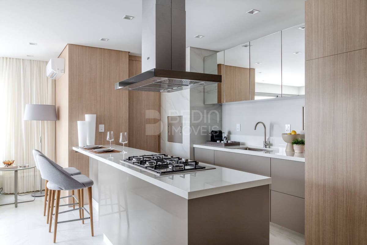 Apartamento de 4 quartos, 131m² no bairro Centro, em Balneário Camboriú | Eu Corretor